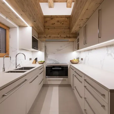 Mystique: A Chalet Above The Clouds Appartement *